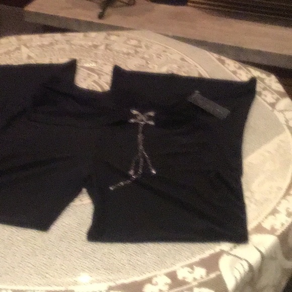 Frank Lyman Black wide leg pant with faux belt,brooch&chain - Picture 4 of 5